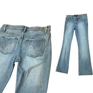 Vintage Y2K Squeeze Jeans Slim Fit Light Wash Denim / Women’s Size 9/10 -
